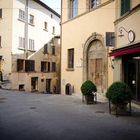 Dimora Dell'Erbe Rooms-3